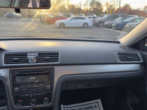 2013 Volkswagen Passat S PZEV