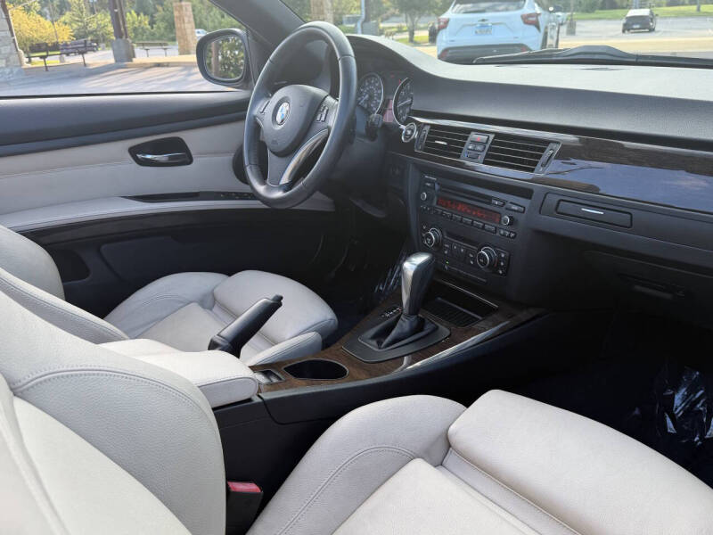 2011 BMW 3 Series 328i