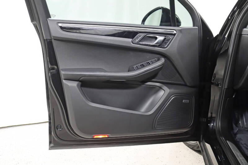 2018 Porsche Macan S