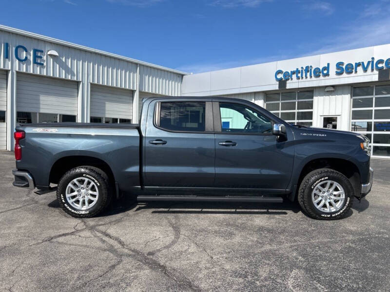 Used 2021 Chevrolet Silverado 1500 LT with VIN 3GCUYDET4MG113584 for sale in Cape Girardeau, MO