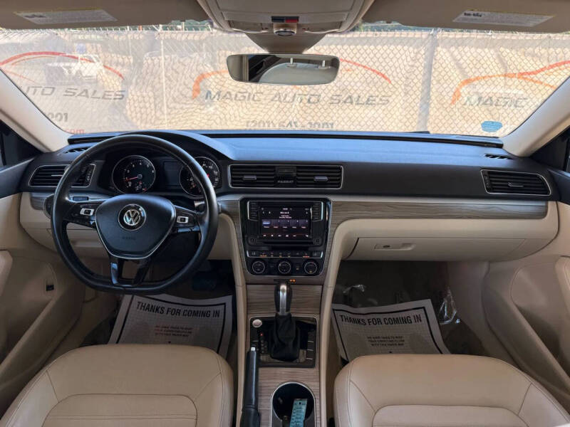 2018 Volkswagen Passat 2.0T SEL Premium