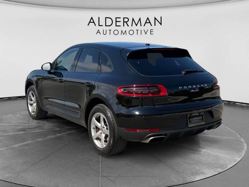 2017 Porsche Macan