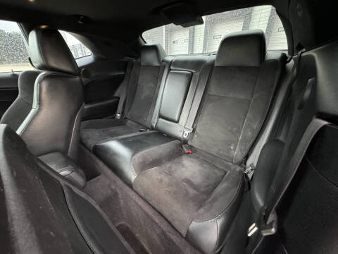 2016 Dodge Challenger 392 HEMI Scat Pack Shaker