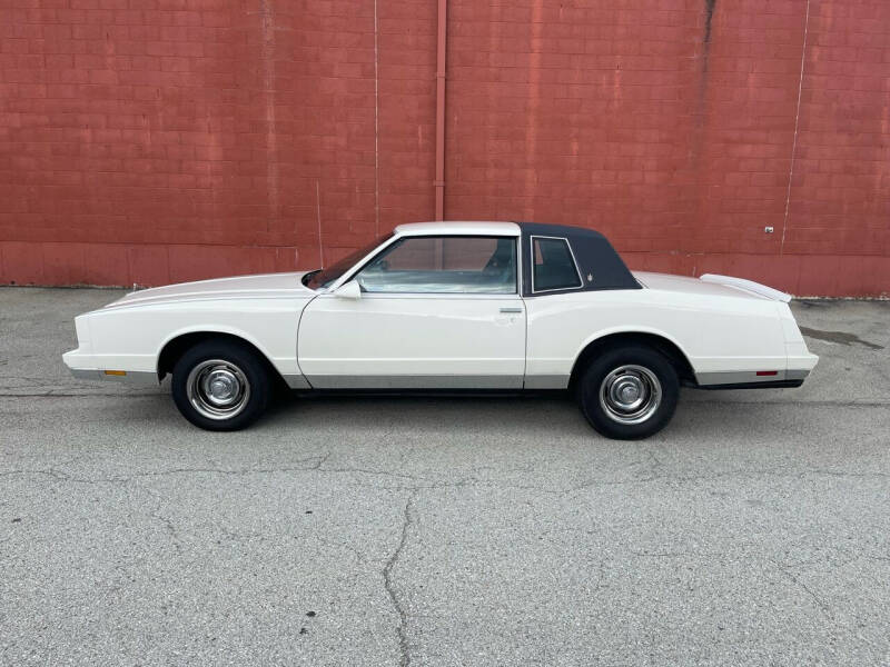 1986 Chevrolet Monte Carlo for sale at ELIZABETH AUTO SALES in Elizabeth PA