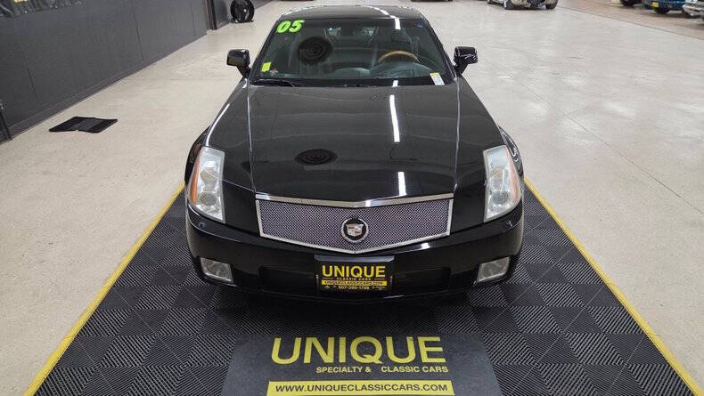 2005 Cadillac XLR