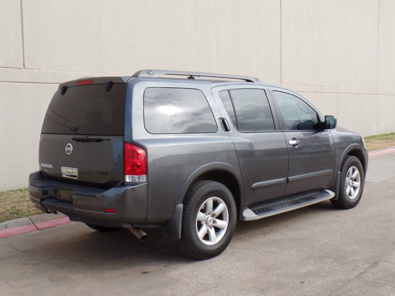 2012 Nissan Armada SV