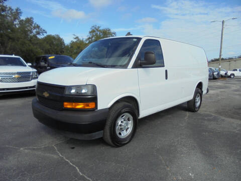 2022 Chevrolet Express 2500