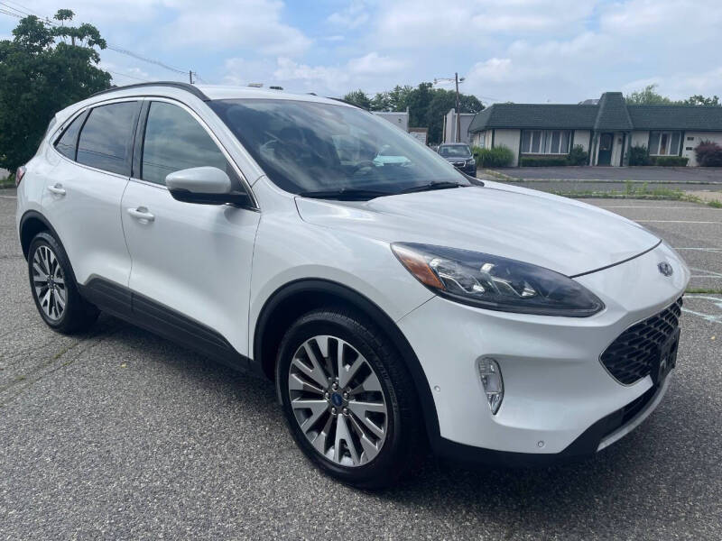 2020 Ford Escape Titanium