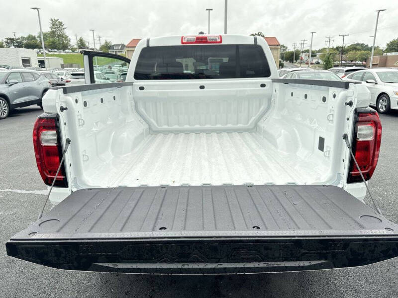 2024 GMC Canyon Elevation