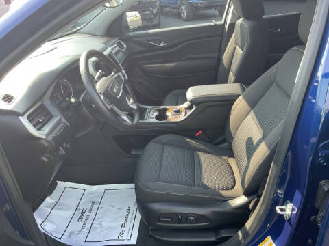 2023 GMC Acadia SLE