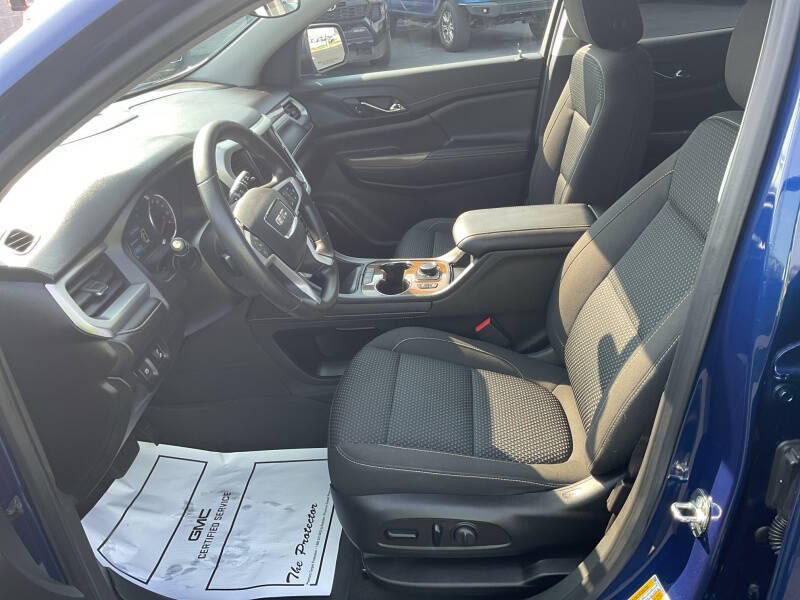2023 GMC Acadia SLE
