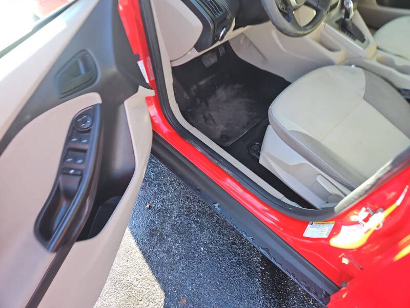 2012 Ford Focus SE