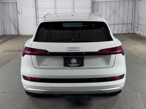 2019 Audi e-tron quattro Premium Plus