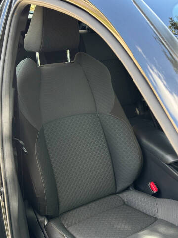 2021 Toyota C-HR XLE