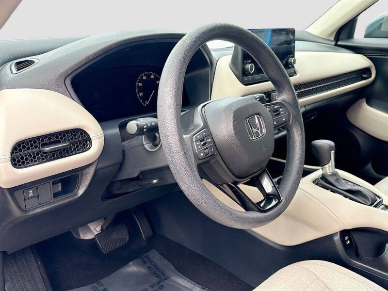 2025 Honda HR-V LX