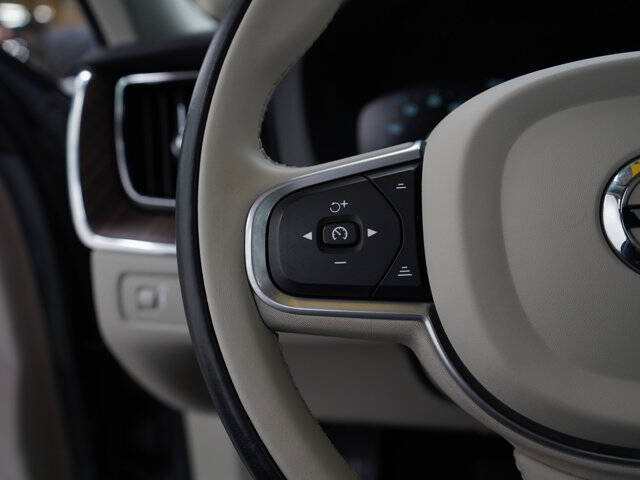 2021 Volvo XC60 T5 Momentum