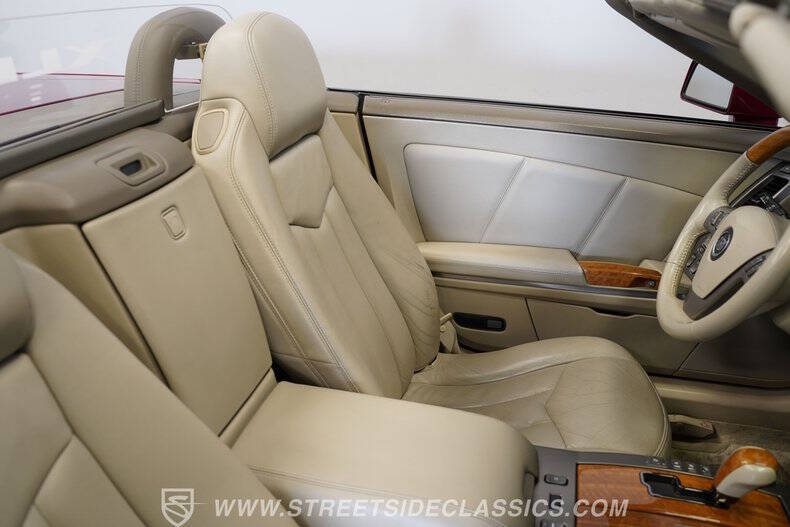 2005 Cadillac XLR