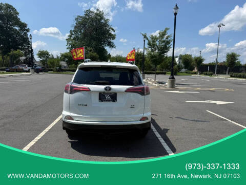 2016 Toyota RAV4 LE