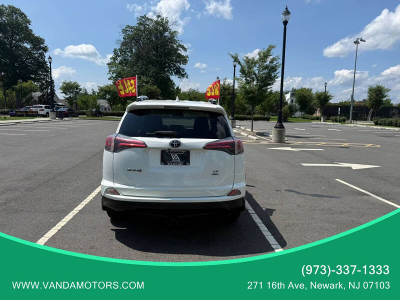 2016 Toyota RAV4 LE
