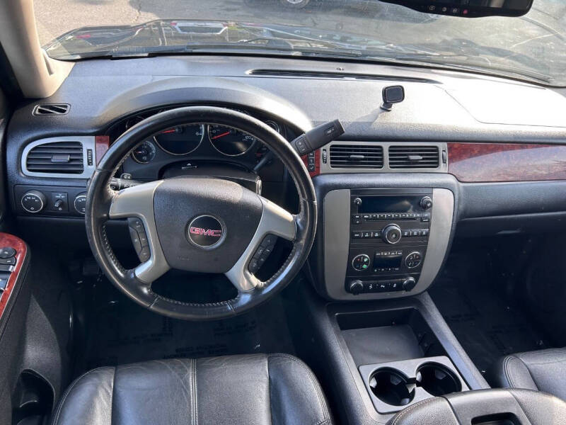 2014 GMC Yukon XL SLT