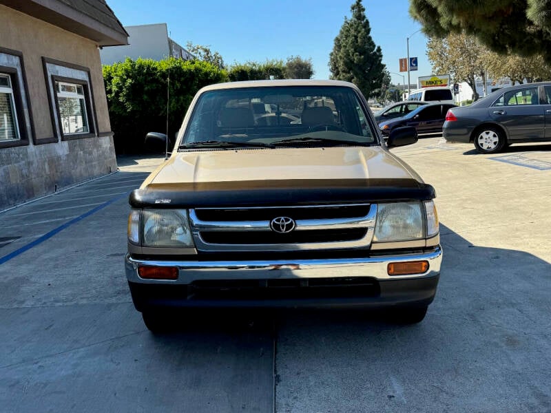 1997 Toyota Tacoma Base photo 3