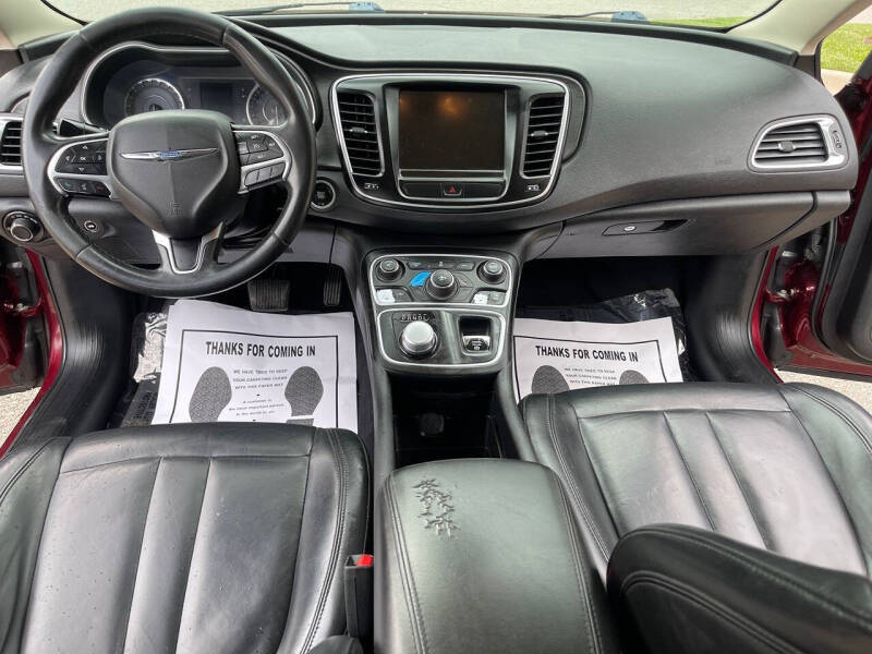 2017 Chrysler 200 Limited Platinum