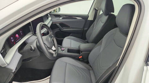 2025 Volkswagen Tiguan SE