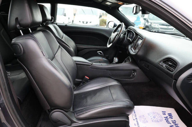 2017 Dodge Challenger GT