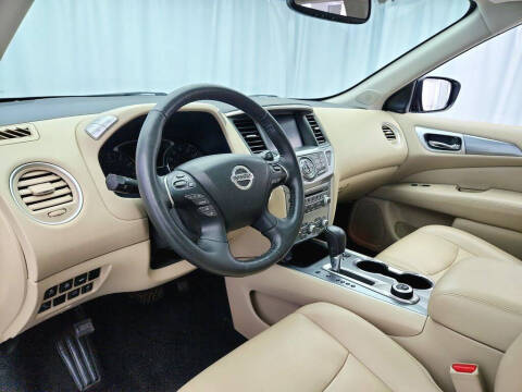 2020 Nissan Pathfinder SL