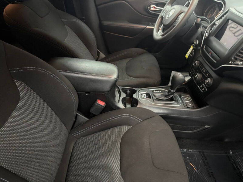 2020 Jeep Cherokee Latitude