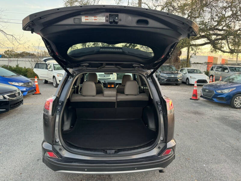 2017 Toyota RAV4 XLE