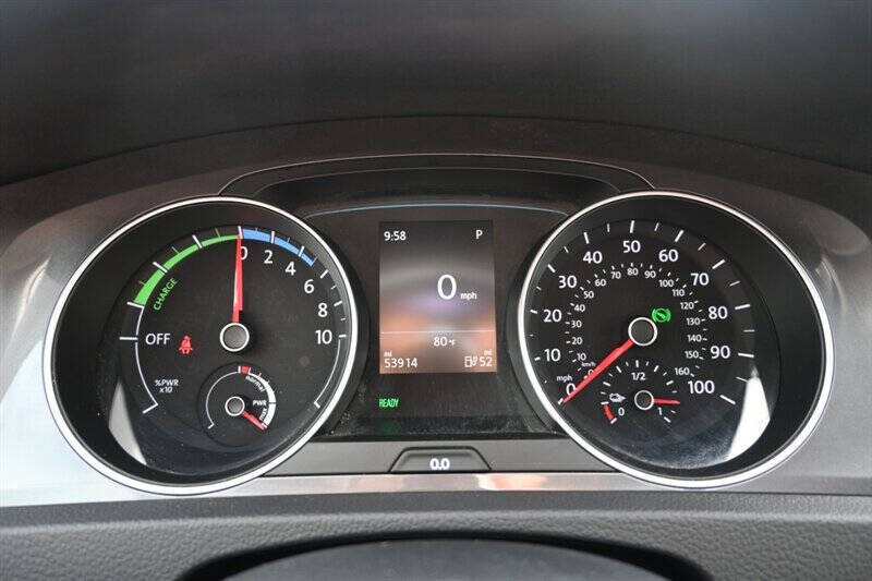 2016 Volkswagen e-Golf SE