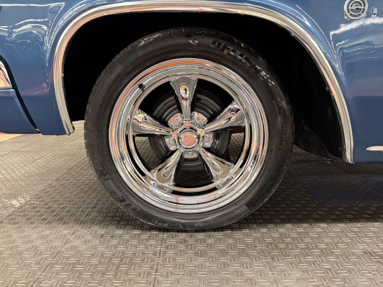 1966 Chevrolet Impala 22