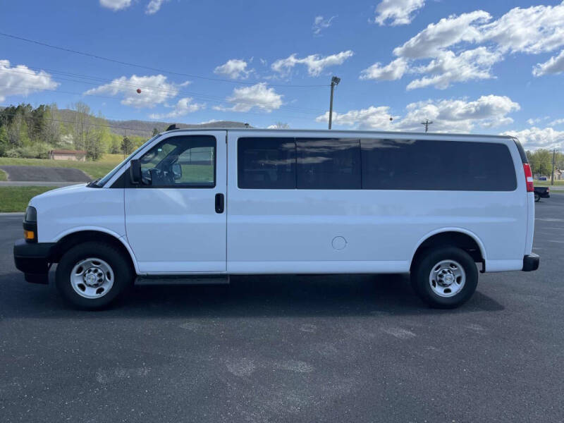 2022 Chevrolet Express LS 3500