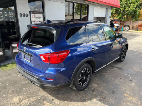 2019 Nissan Pathfinder SL