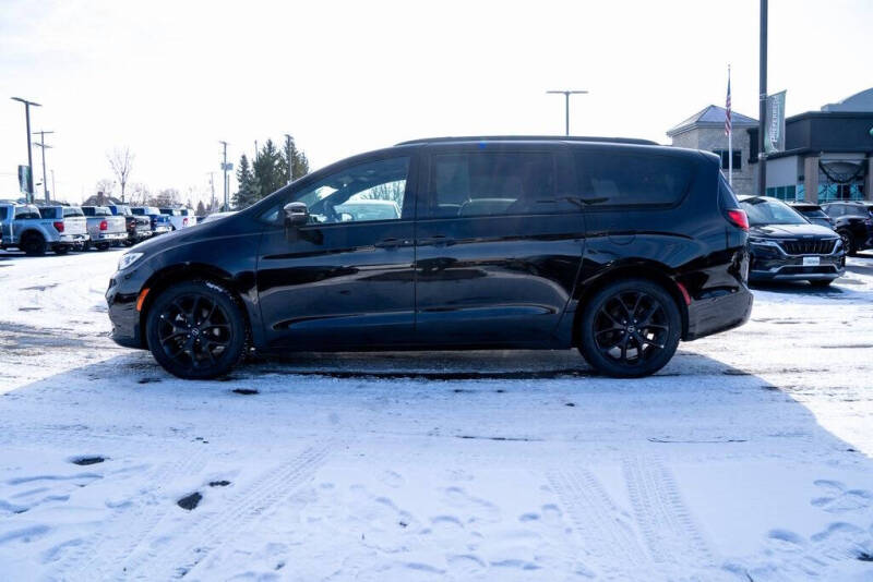 2025 Chrysler Pacifica Limited