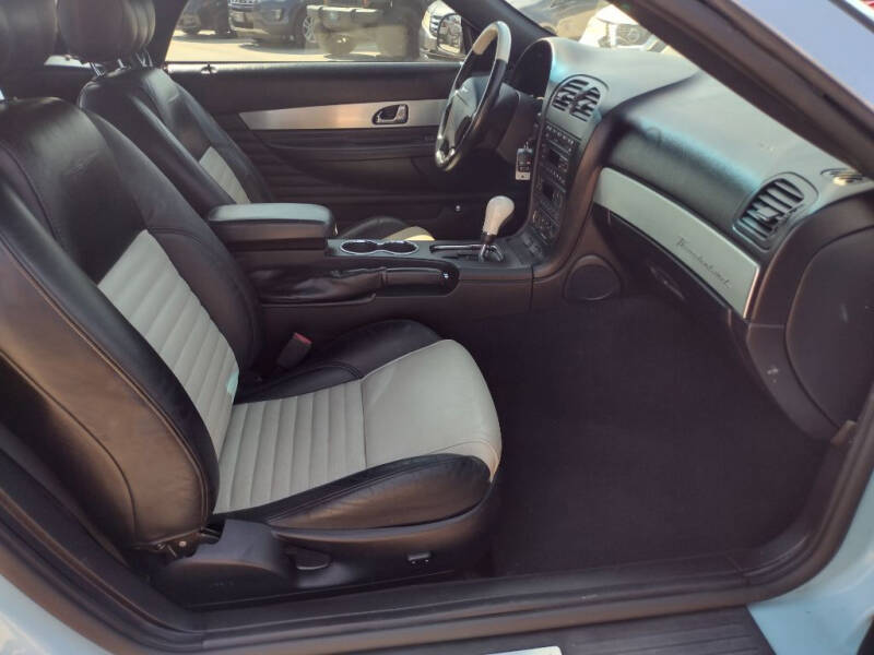 2003 Ford Thunderbird