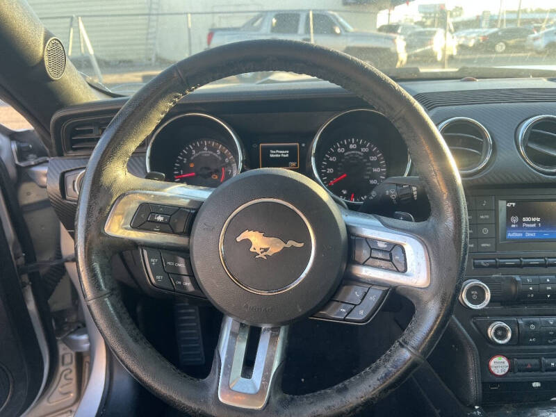 2015 Ford Mustang V6