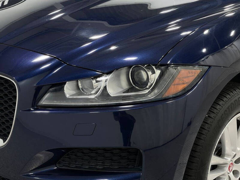 2017 Jaguar F-PACE 35t Prestige