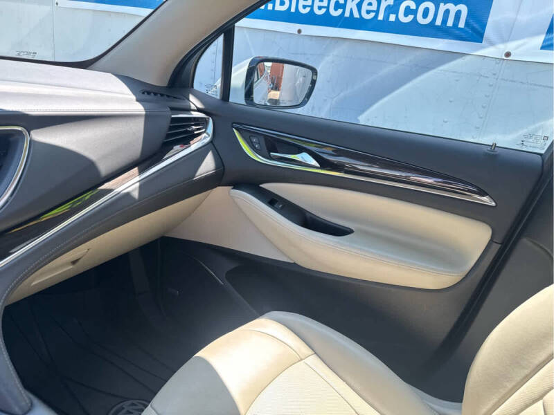 2021 Buick Enclave Essence