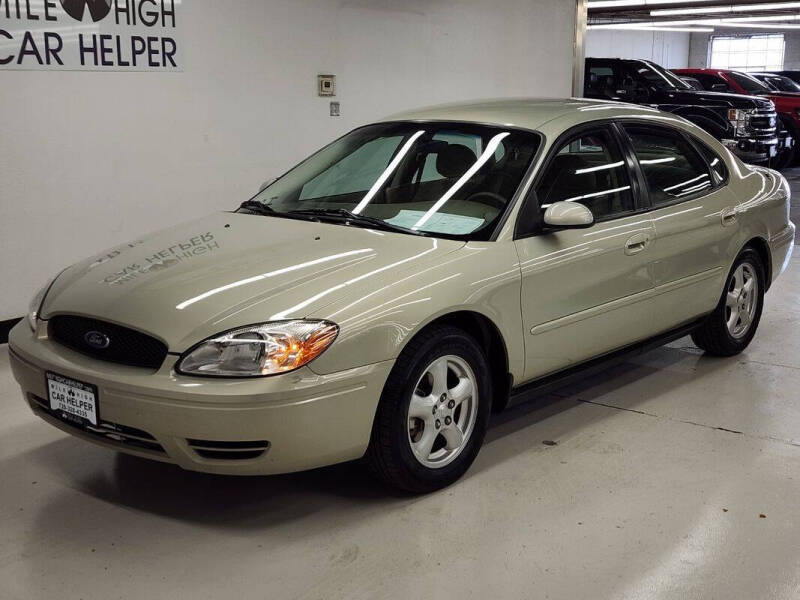2004 Ford Taurus SE