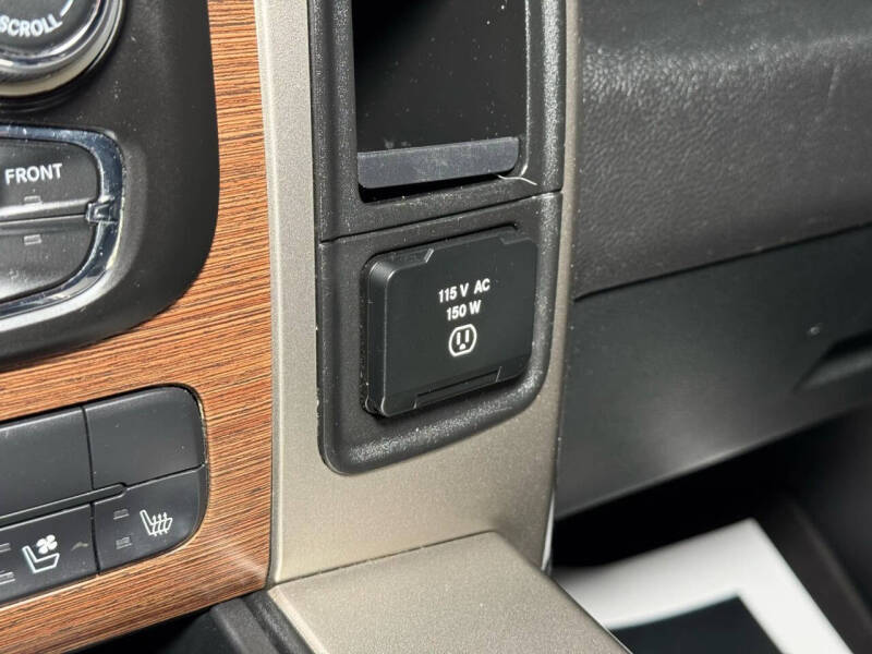 2014 RAM 1500 Laramie