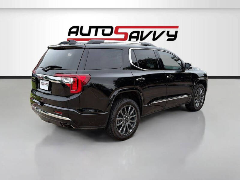 2023 GMC Acadia Denali