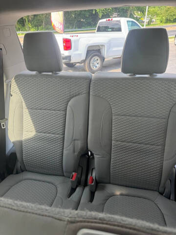 2017 GMC Acadia SLE-1