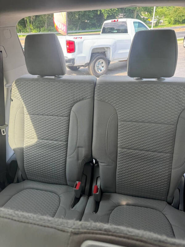 2017 GMC Acadia SLE-1