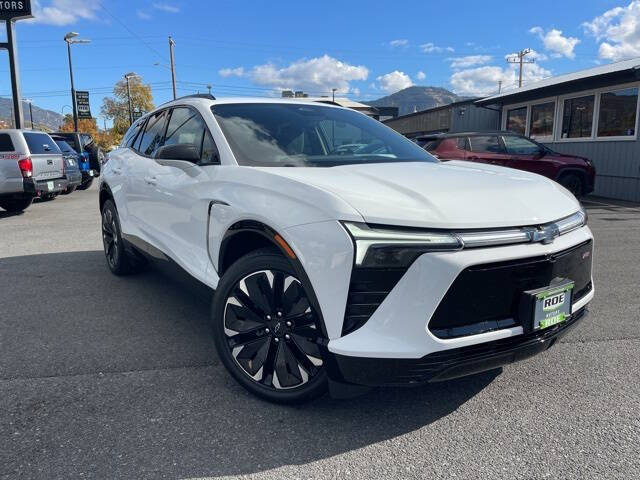 Used 2024 Chevrolet Blazer EV RS with VIN 3GNKDCRJ4RS152516 for sale in Grants Pass, OR