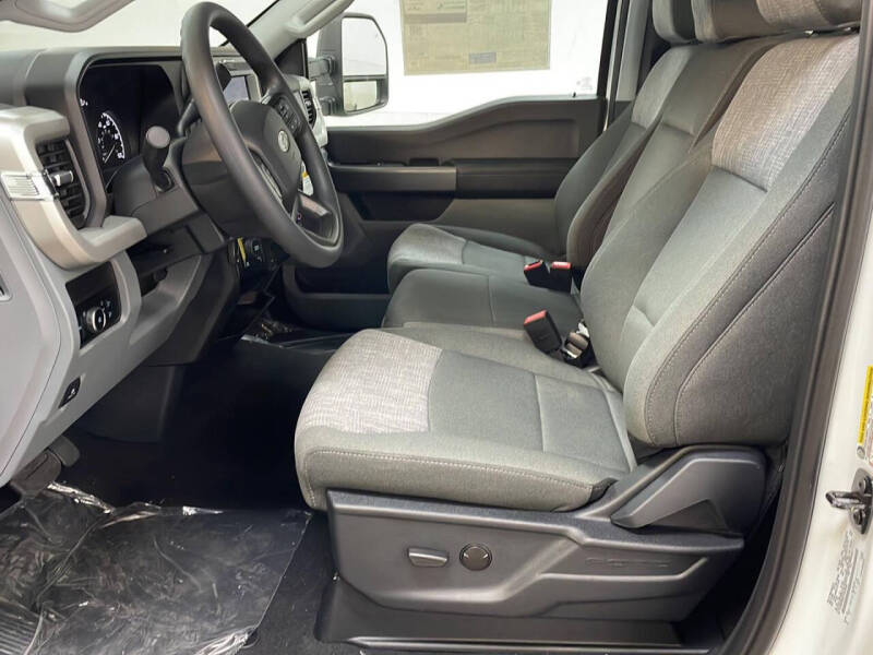 2026 Ford F-350 Super Duty XLT