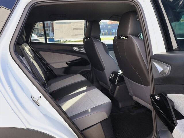 2025 Volkswagen ID.4 Pro