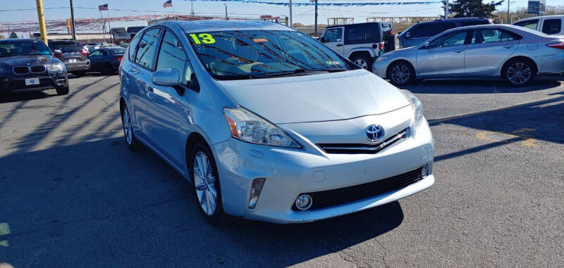 Toyota Prius v For Sale In Illinois - Carsforsale.com®