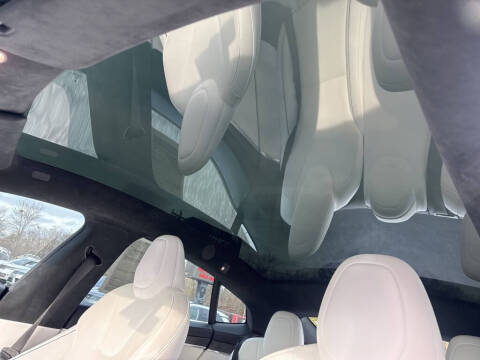 2022 Tesla Model S Plaid